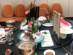 -鼎泰亨·海鲜牛肉餐厅(滨江店)