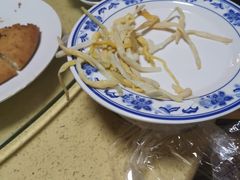 -东巴谷野生菌火锅餐厅