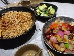 -巴厘龙虾·榜首油焖大虾(音乐学院·沿江酒馆店)