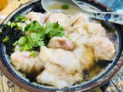 招牌野馄炖-老谢野馄饨(延安路店)