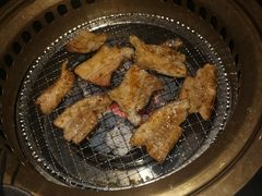 -山川小町·极番烧肉(新地假日广场店)