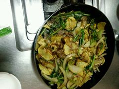 土豆牛肉煎锅-老范地摊烧烤(阳光金地园店)