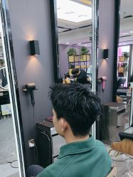 -藤野造型烫染·漂发