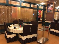 -刘姐啤酒鱼民族演艺餐厅(西街总店)