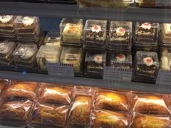 -红宝石·鲜奶小方·海派西点房(浦三店)