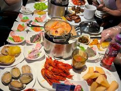 -领鲜活海鲜榴莲自助火锅(东门店)