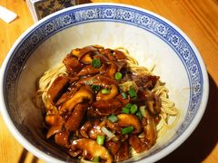 蛤蜊猪肝面-沪西老弄堂面馆(定西路店)