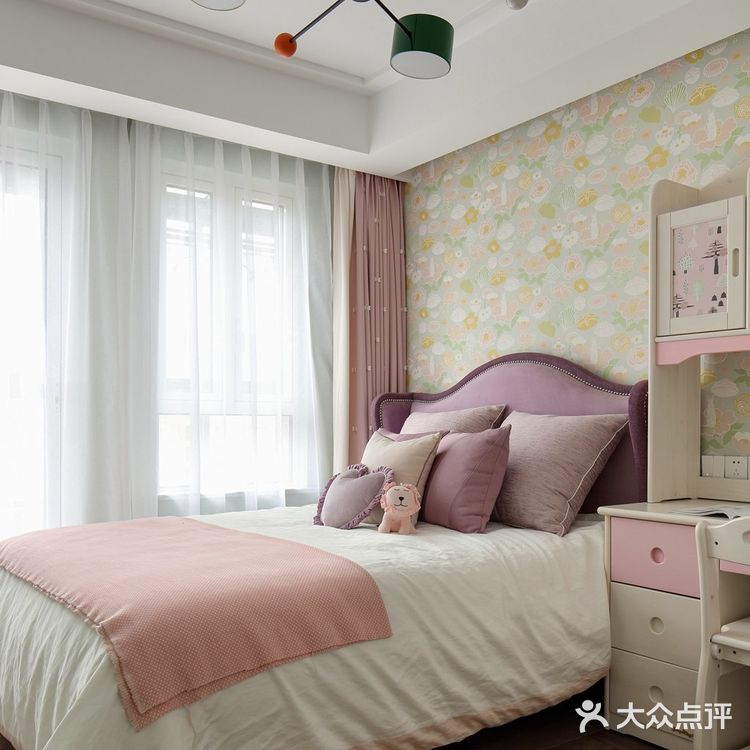 180㎡实景 | 大理石地板+黄铜软装，处处透着精致轻奢