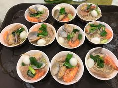 -榕树下海鲜馆(坪山路店)