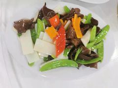 -广客美食坊(丹霞山店)