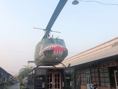 -席娜卡琳火车铁道夜市
