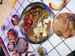 -巴隆门重庆老火锅(太湖路店)
