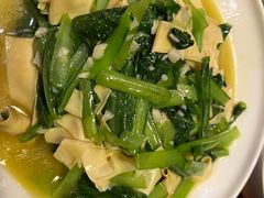 -苹果树下艺术餐厅(宋庄店)