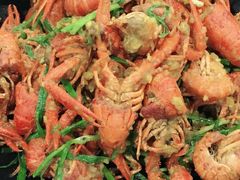 -虾弄弄海派小龙虾·牛羊蝎子火锅