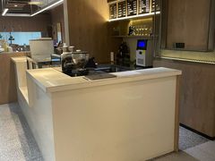 -上海虹桥中心爱琴海亚朵S酒店