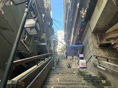 -白象居