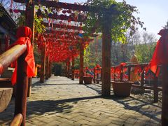 -雪山彩虹谷景区