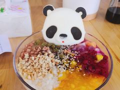 熊熊冰粉-炉小二铜锅牛蛙•川湘菜(三里屯店)