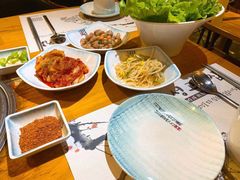 -唯成•韩国炭火烤肉 유성고기