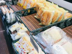-Caidie Bakery采蝶轩(百越店)