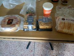 -华荣西饼屋(永护店)