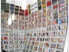 -钟书阁(松江泰晤士小镇店)