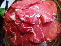 -鲜入唯煮·港式海鲜牛肉火锅(金宝街店)