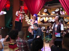 -老滇山寨•云南特色菜•地方菜•民族风情歌舞表演(金碧店)