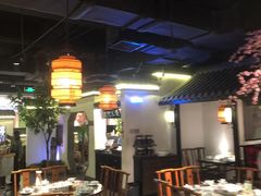 大堂-卢大鲜鱼头捞饭(美利广场店)