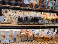 -乐兹薇尔(海宁爱琴海购物公园店)