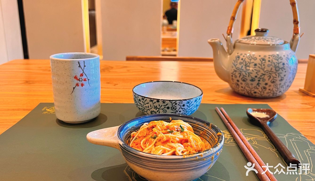 来珠海华发世纪一定要的吃蟹黄面