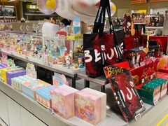 -泡泡玛特POPMART(蓝色港湾店)