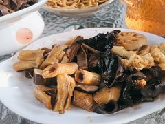 -老鼎万春卤菜(五代传承创始老店)