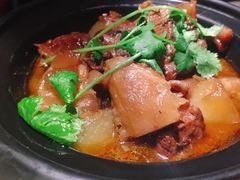 -穹六人间 people 6(岳阳路店)