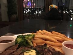 -WOLFGANG PUCK KITCHEN & BAR(迪士尼小镇店)