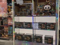 -泡泡玛特POPMART(侨福芳草地店)