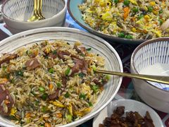 招牌烤肉炒饭-扬二春炒饭(国庆路总店)
