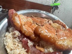 -梁阿婆廿年老牌扣肉糯米饭