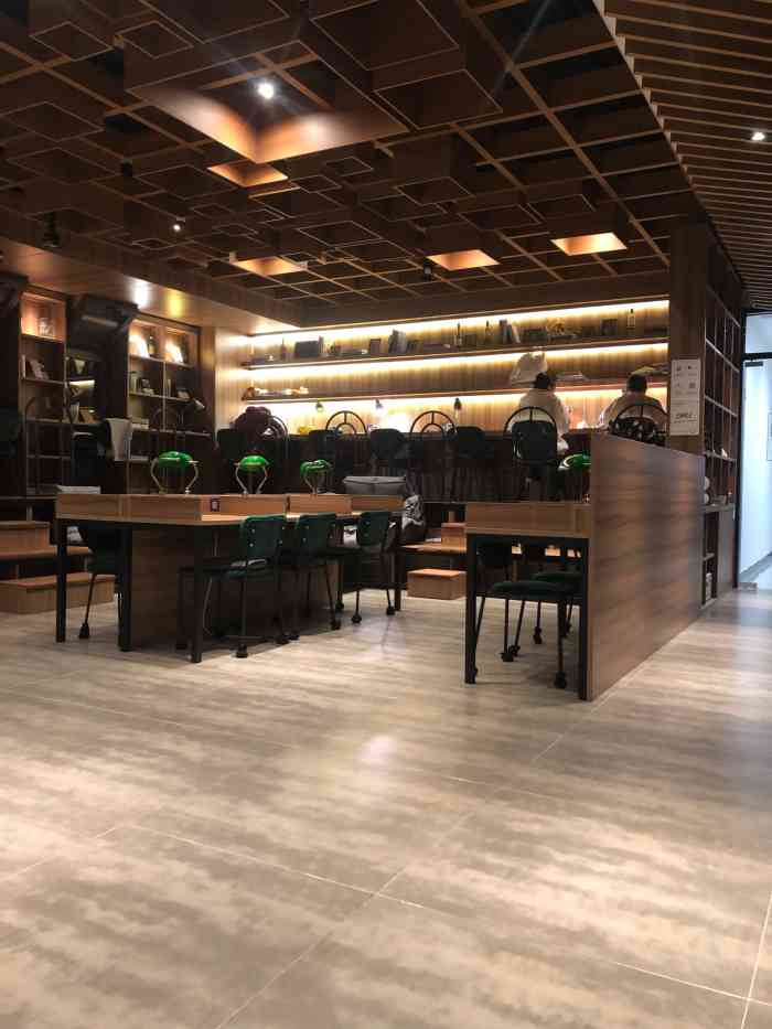 haus嗨书吧 · 高端自习·办公会议·咖啡(大都会店)