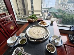 -老来福·非遗酸汤兔(凯旋路店)