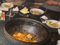 -鱼窝棚柴火铁锅炖(富山屯店)