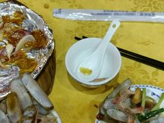 -鑫悦楼煎蟹·16年海鲜大排档