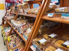 -沃尔玛(前山店)