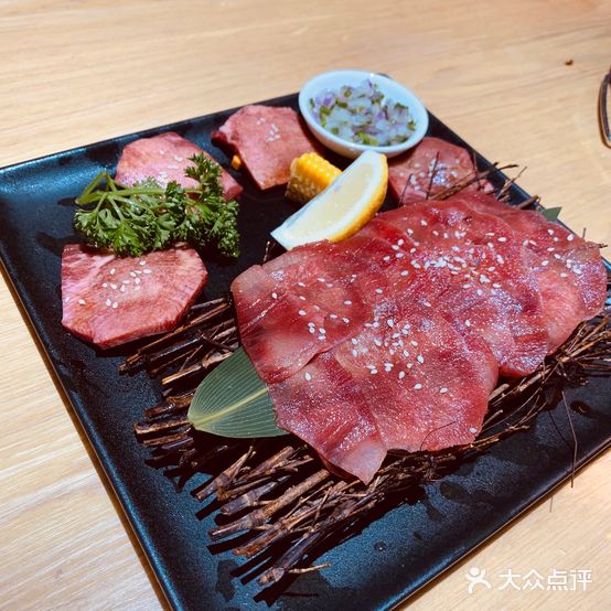 大众烧肉酒场(施南古城店)