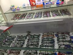 -利客来眼镜店(崂山百货店)