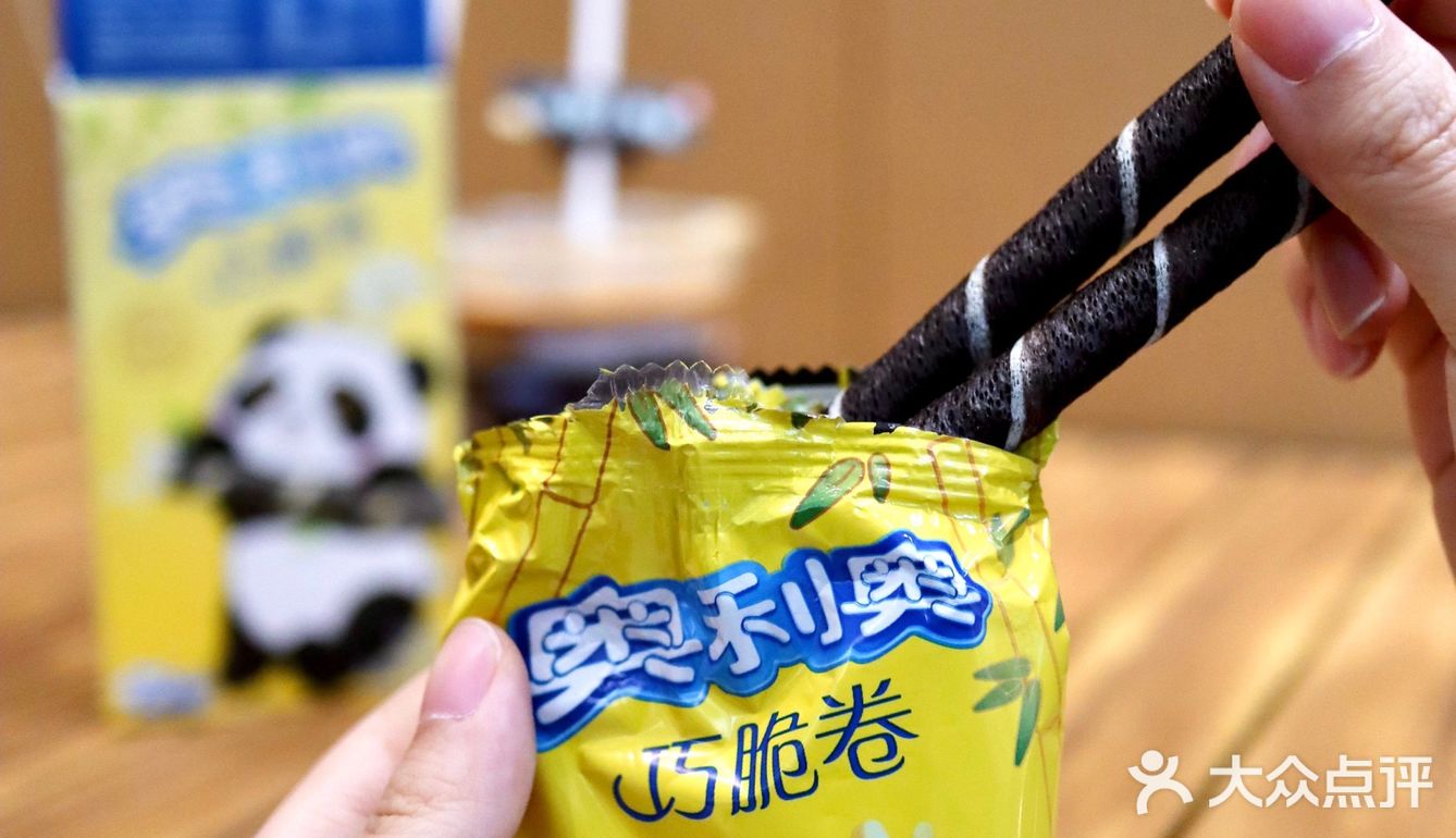 当奥利奥巧脆卷与咖啡卷在一起