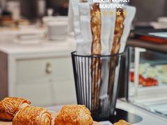 -潮一不贰·法式甜品·生日蛋糕·西式简餐(外滩店)