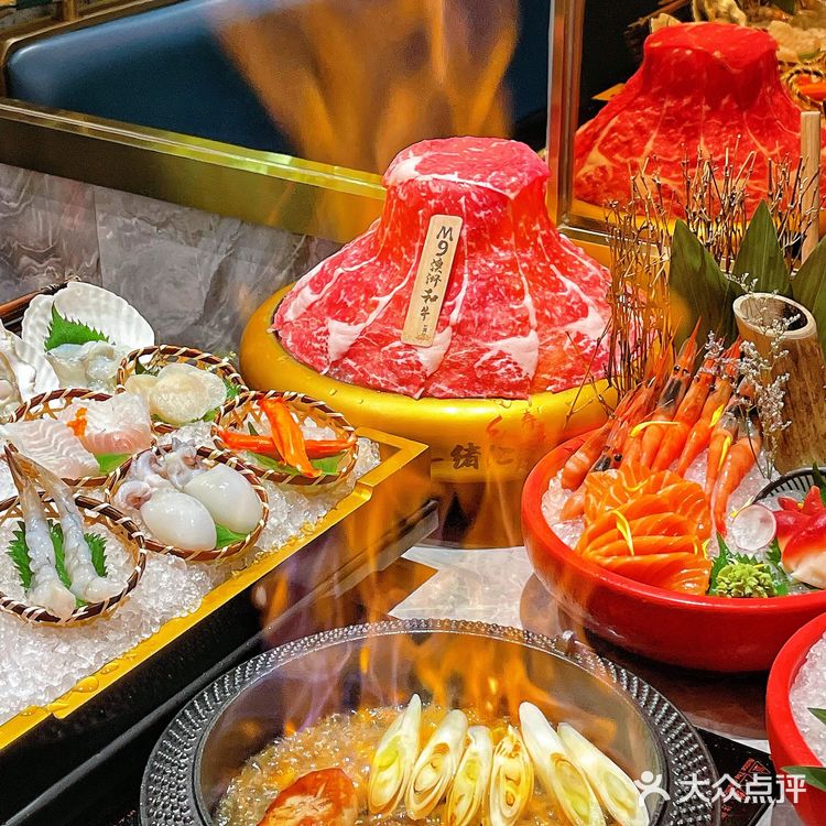 竟然在吃M9和牛的店里❗️调了杯傻瓜伏特加🔥不限量