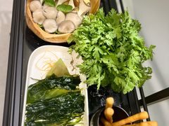 -红鼎豆捞·非遗鲍皇汤火锅(宝丰路店)