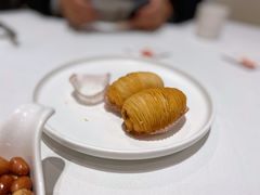金牌榴莲酥-唐宫海鲜舫